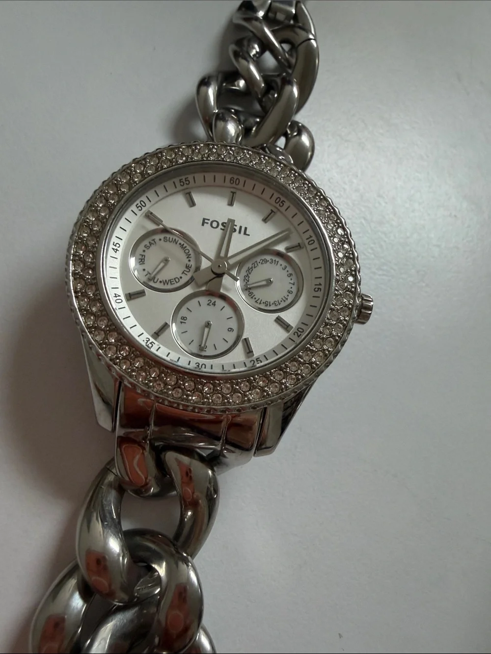Fossil Silver-Tone Crystal Accent Chain-Link Bracelet Watch needs battery